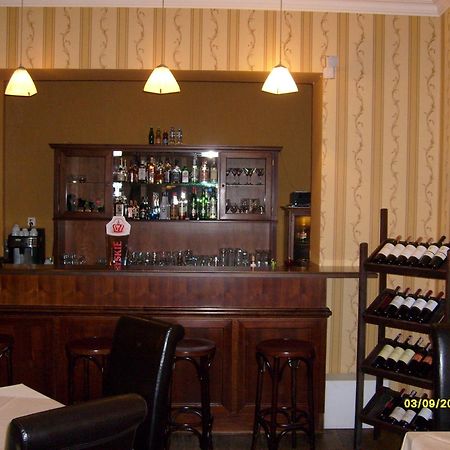 Pensjonat - Restauracja Zolty Domek Szczecinek Εξωτερικό φωτογραφία