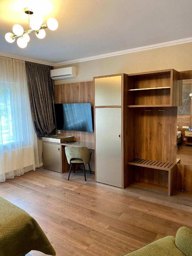 Pensjonat - Restauracja Zolty Domek Szczecinek Εξωτερικό φωτογραφία