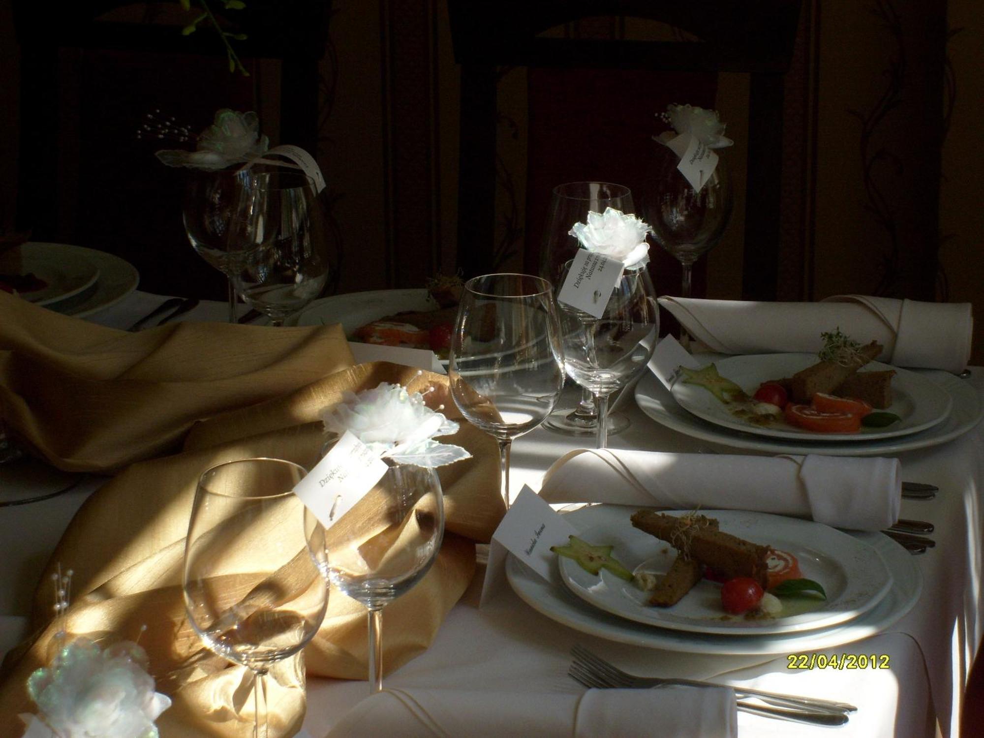 Pensjonat - Restauracja Zolty Domek Szczecinek Εξωτερικό φωτογραφία