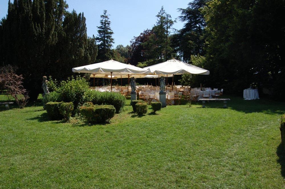 Pensjonat - Restauracja Zolty Domek Szczecinek Εξωτερικό φωτογραφία